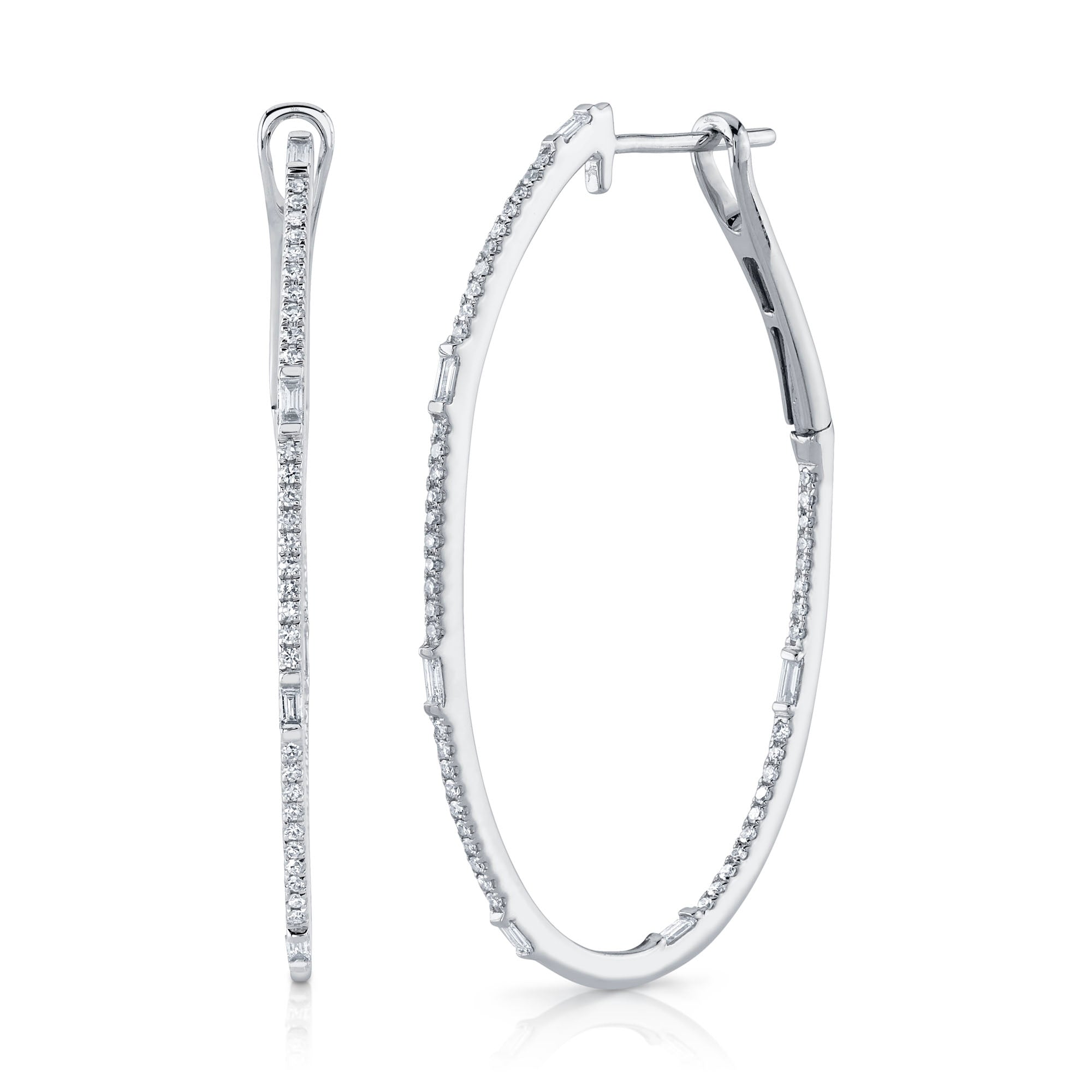 0.44CT 14K W/G DIAMOND BAGUETTE OVAL HOOP EARRING