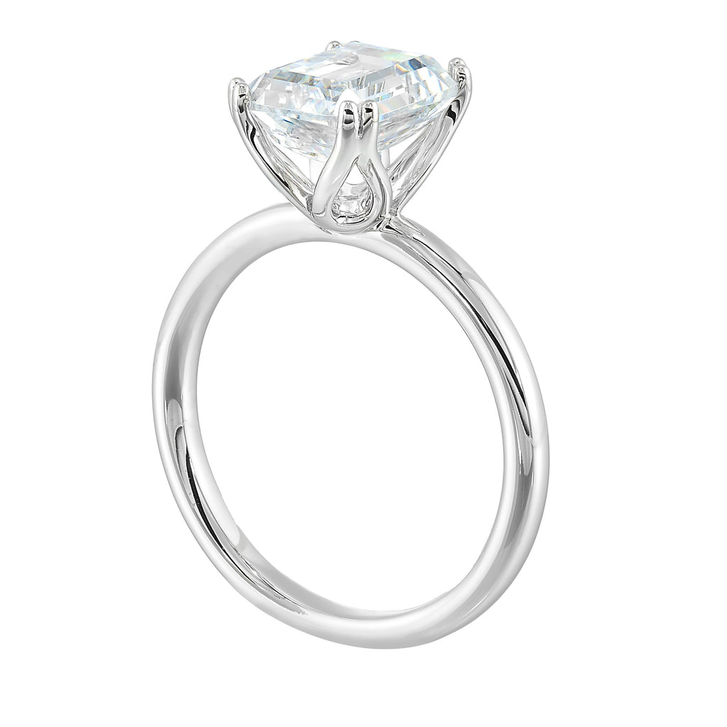 14Kt White Semi Mount For 2Ctw Emerald Cut Center