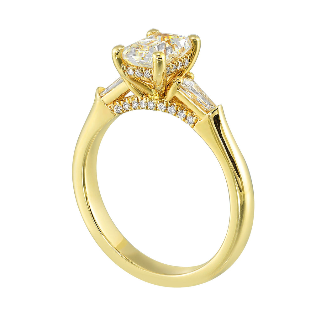 14Kt Yellow Semi Mount 1/3Ctw For 1 1/2Ctw Emerald Cut Center